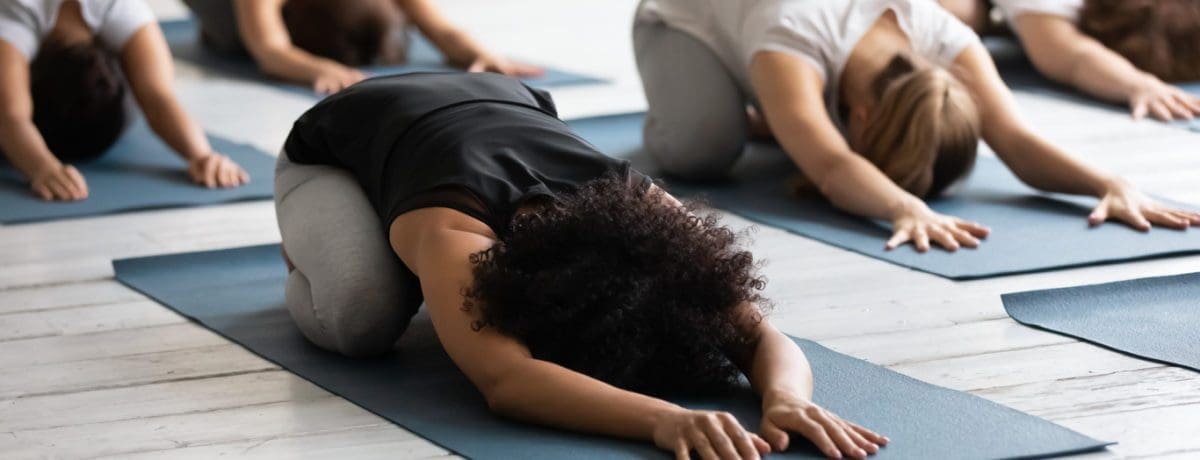 Formation en Yoga thérapeutique à Bordeaux | Guidez vos patients vers l’équilibre et la détente