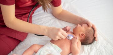 Kinésithérapie respiratoire pour la bronchiolite aiguë chez les patients pédiatriques âgés de 0 à 24 mois